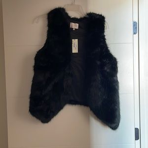 Black Faux Fur Vest NWT Skies are Blue